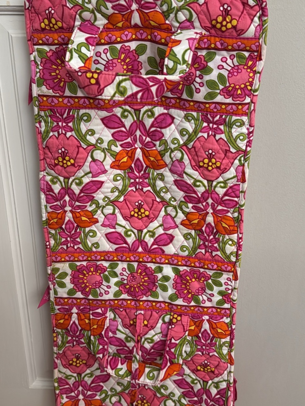 Vintage and retired Vera Bradley, Lilli Bell 28” hanging cosmetic case. - Picture 2 of 6